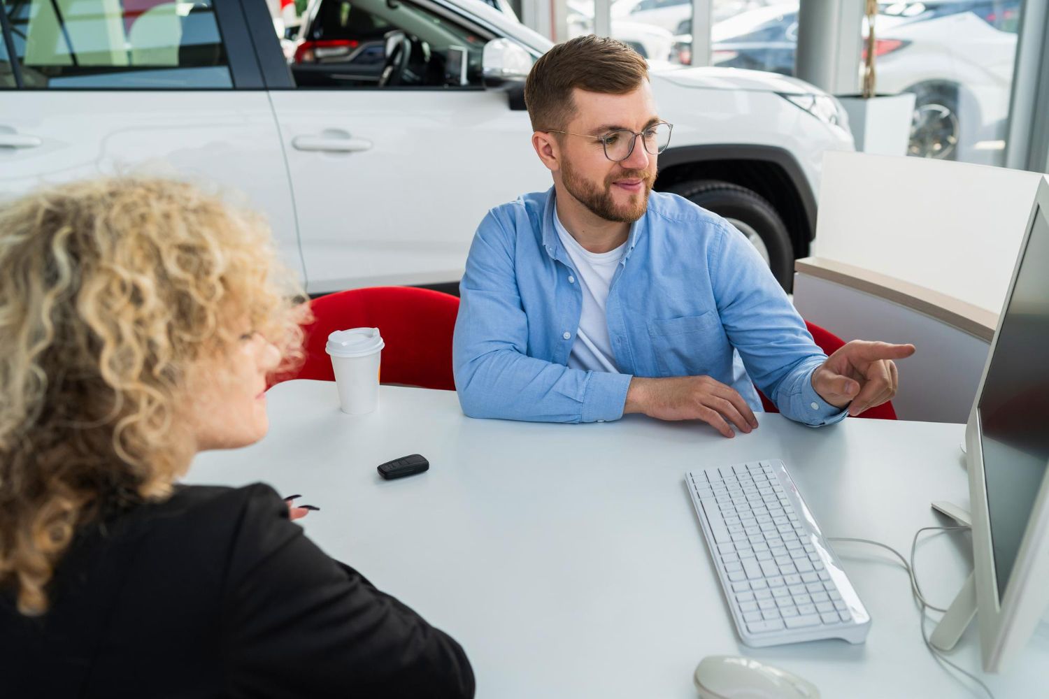 Serviços confiáveis de consultoria on-line de veículos e suporte automotivo